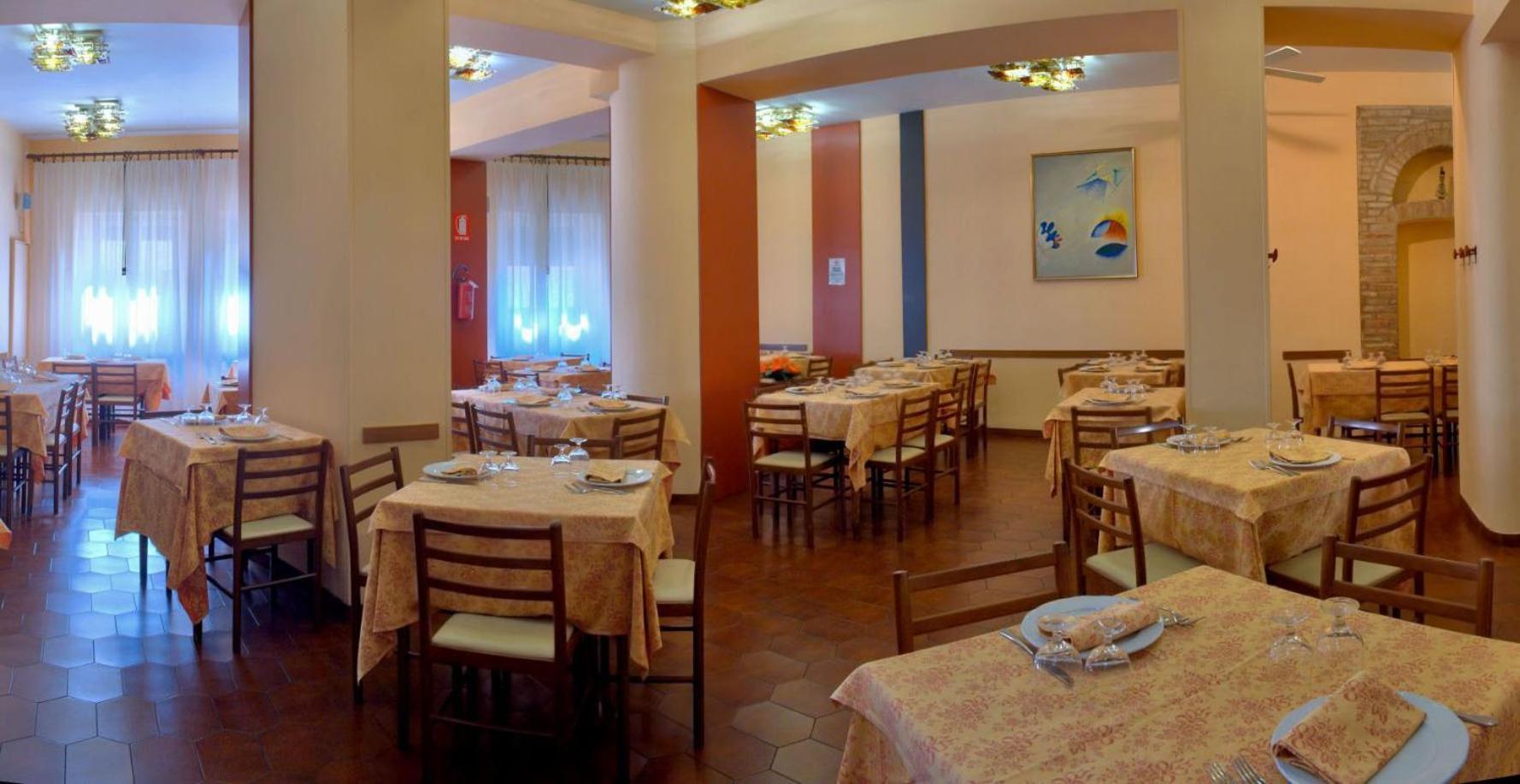 Hotel Giardinetto Loreto Bagian luar foto
