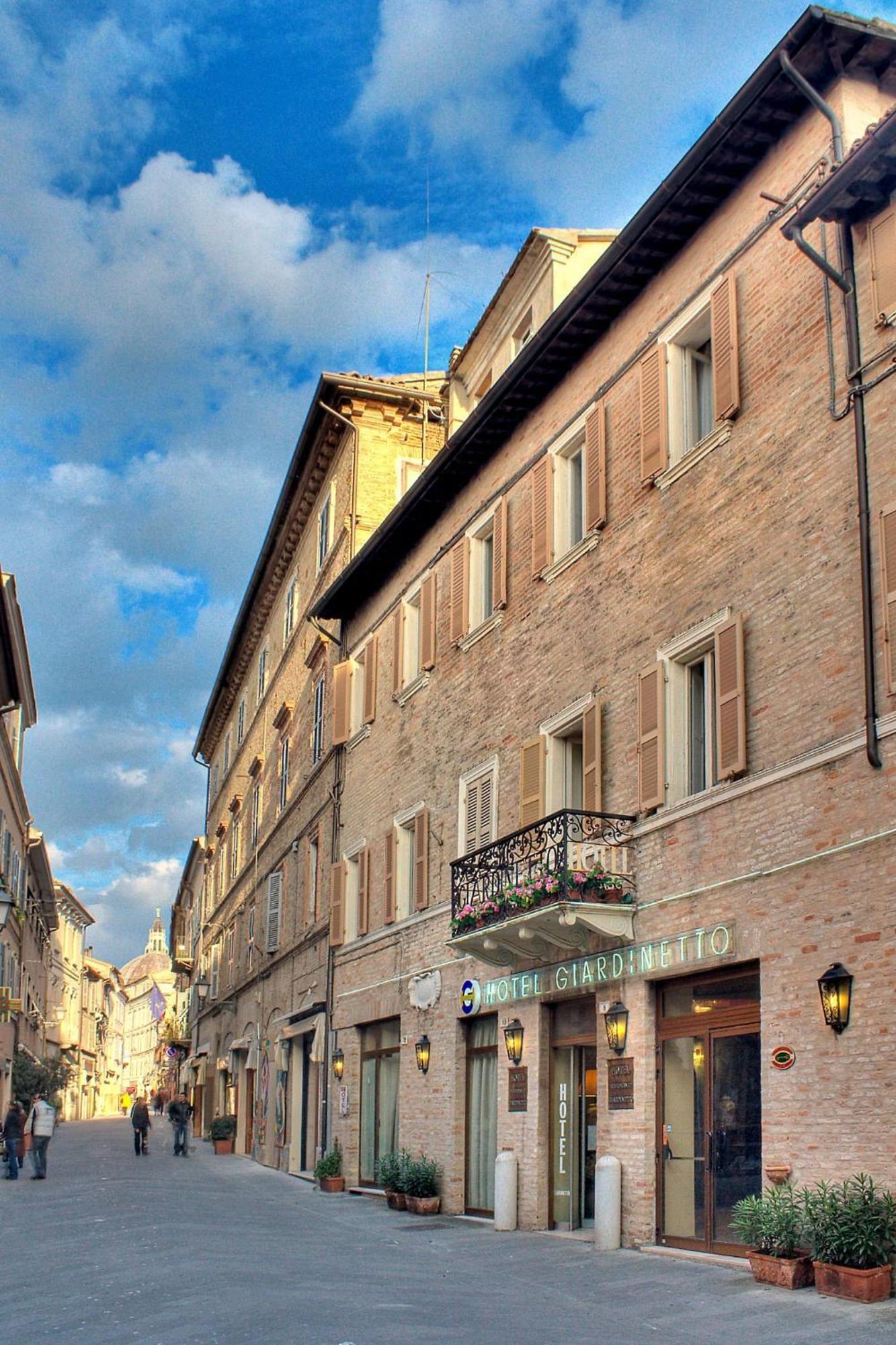 Hotel Giardinetto Loreto Bagian luar foto