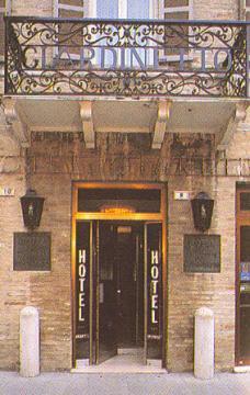 Hotel Giardinetto Loreto Bagian luar foto